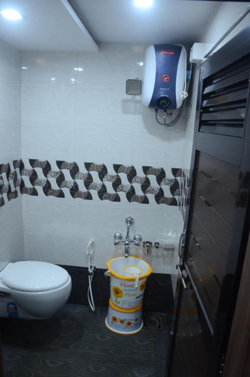 Hotel Ideal Vadodara Extérieur photo
